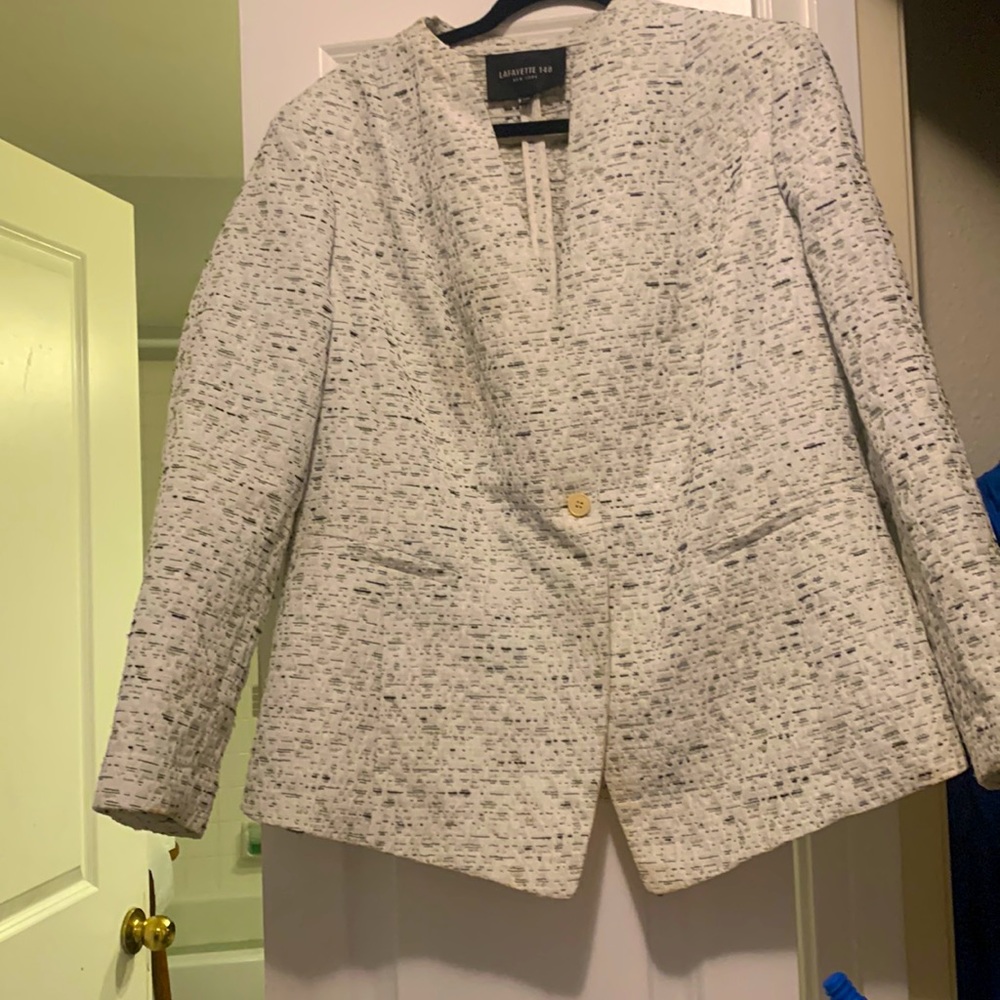 All season Lafayette 148 sz14w cream silk  jacket w/ greens & subtle gold detail